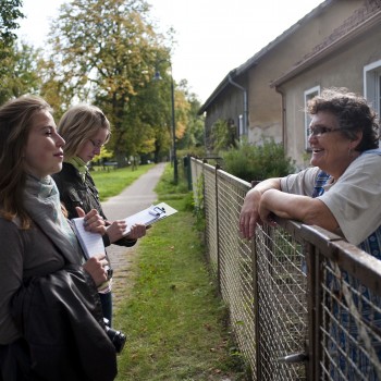 Gespräche mit den BewohnerInnen waren Teil der Aufgaben der Dorfreporter. Foto: Charlotte Sattler